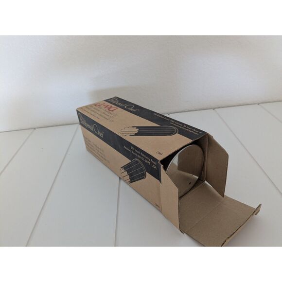 The Pampered Chef Scalloped Bread Tube, model #1565 - Picture 3 of 5